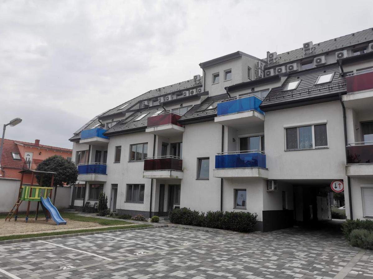 Szabo Lux Apartman Sárvár Exteriör bild